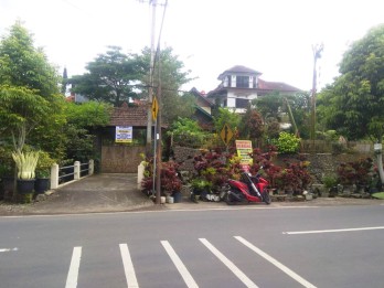 Rumah Dijual di Jl Mawar Hijau Batu